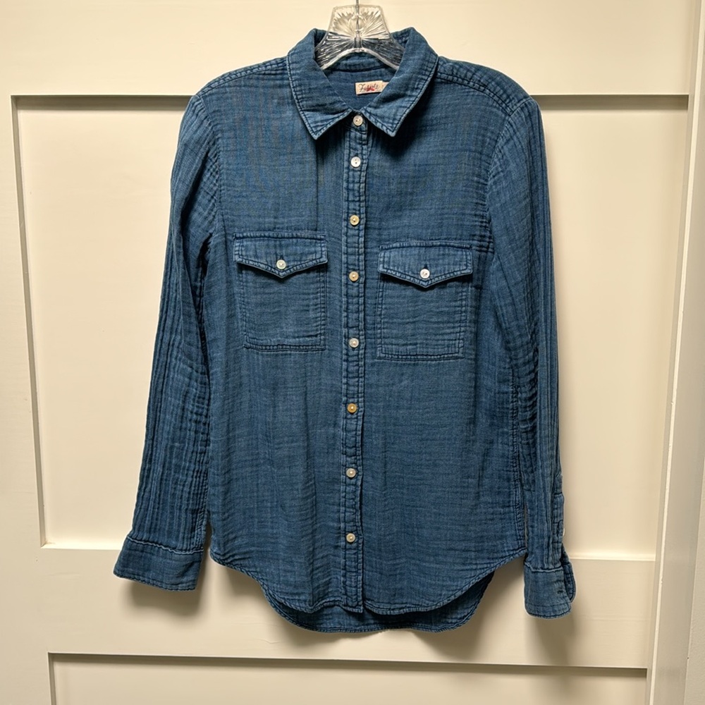 Soft cotton blue Faherty shirt